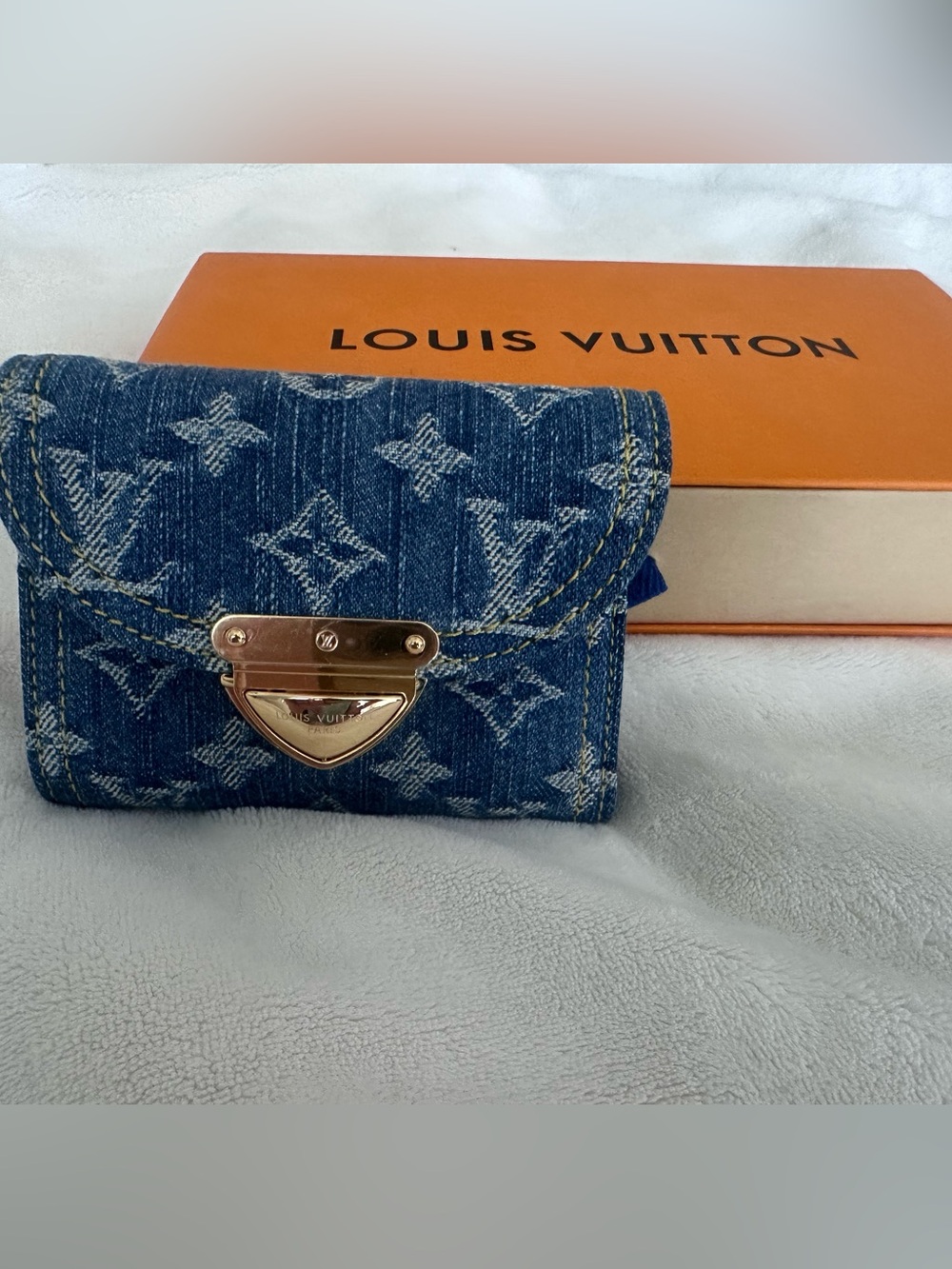NWT Authentic Louis Vuitton Victorine Wallet Monogram Denim Blue (Model M82959)